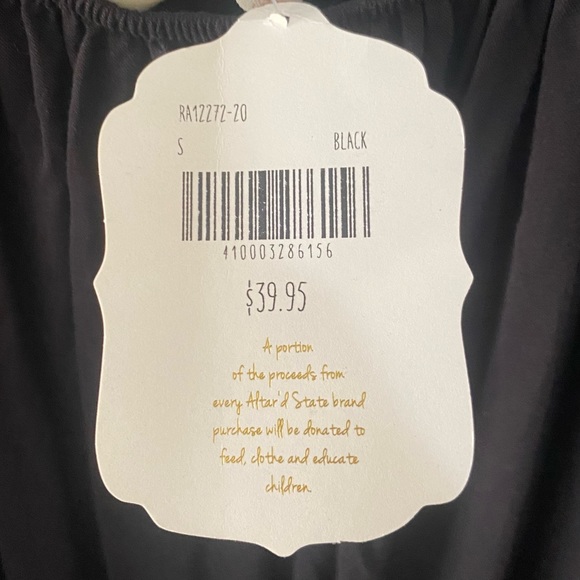 Altar’d State sz S Black off-the-shoulder tie knot sleeve scoop neck high-low - Picture 2 of 6